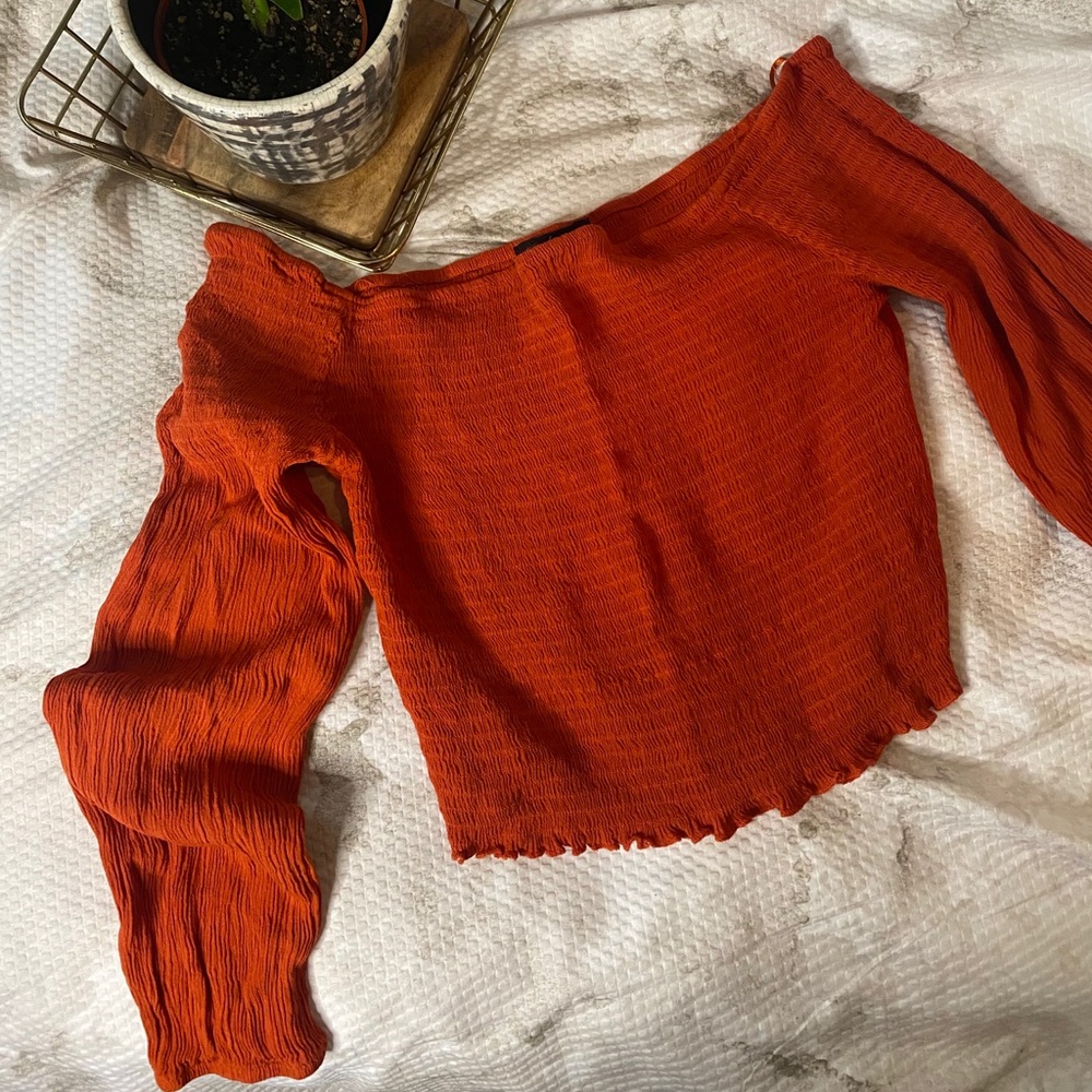 Off the shoulder top ⭐️